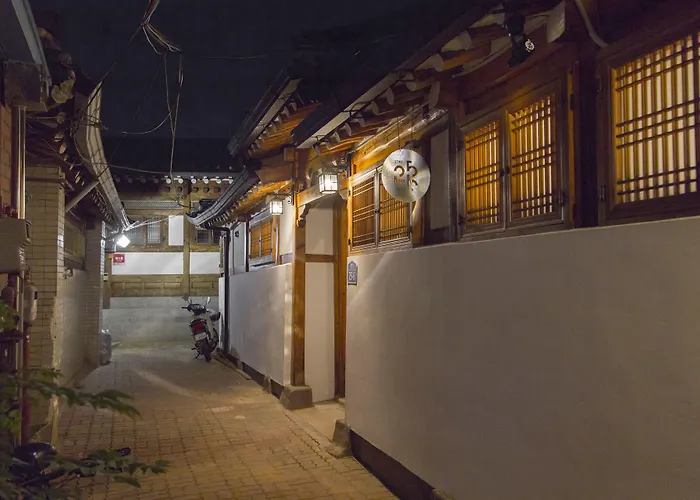 256 Hanok Seoul