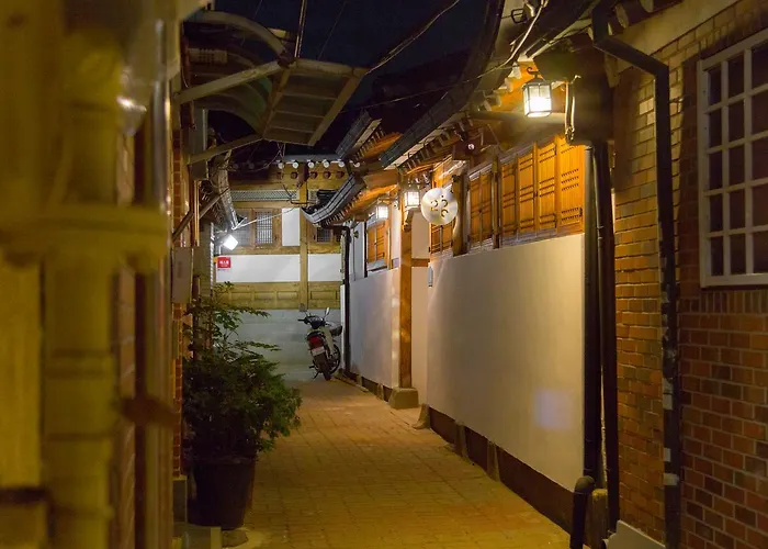 256 Hanok Seoul